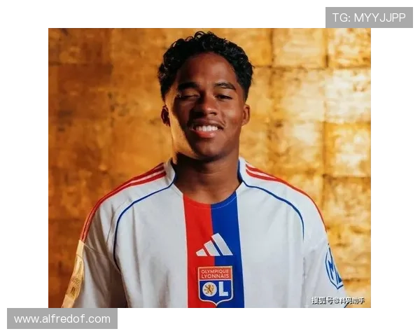 恩德里克前锋端表现