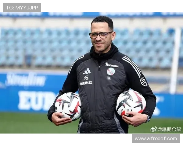 切尔西主帅执教稳定性受到质疑，对球队赛季成绩形成压力